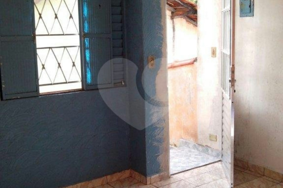 Sobrado à venda com 2 quartos em Tremembé, São Paulo, SP