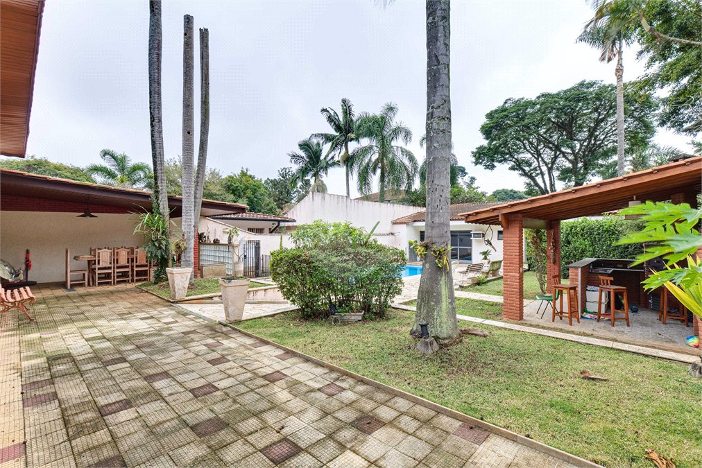 Casa à venda com 3 quartos, sendo 2 suítes, em Alto da Boa Vista, São Paulo, SP