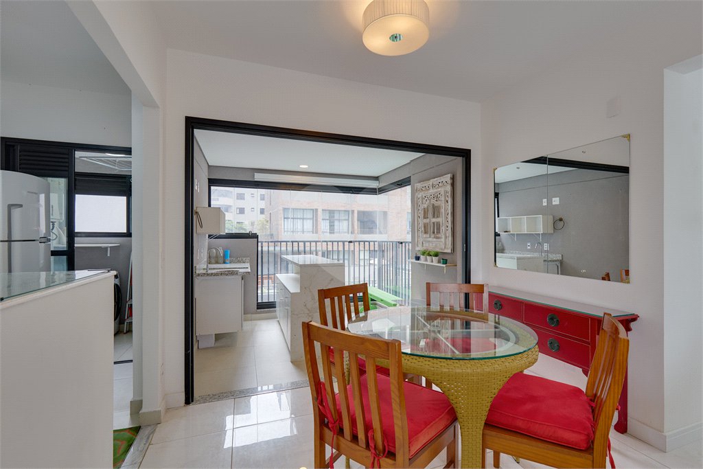Apartamento à venda com 3 quartos, sendo 1 suíte, em Brooklin, São Paulo, SP