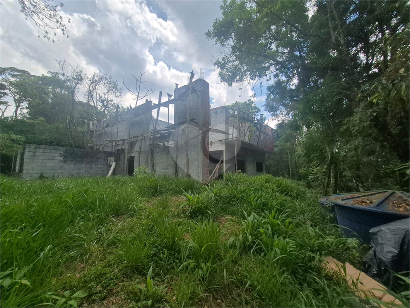Terreno à venda no condomínio Alpes da Cantareira, Mairiporã - SP