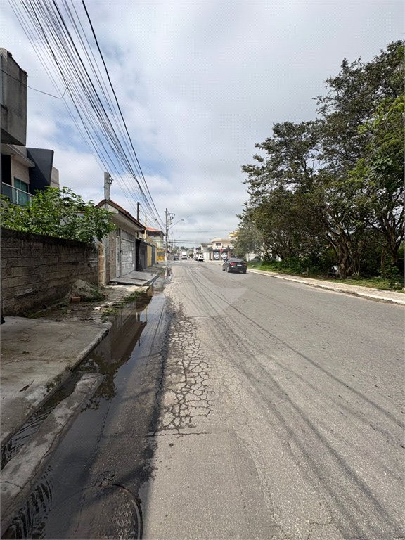 Terreno à venda em Jardim Quaresmeira, Suzano, SP