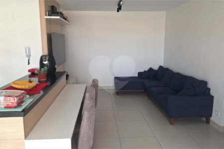 Apartamento à venda com 2 suítes em Vila Scarpelli, Santo André, SP