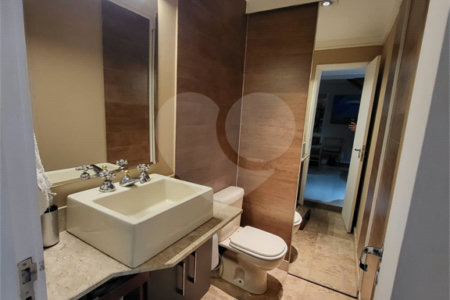 Apartamento à venda com 2 quartos, sendo 1 suíte, em Itaim Bibi, São Paulo, SP