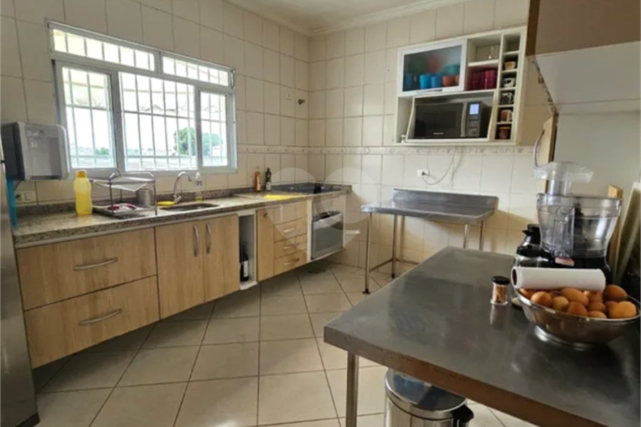 Sobrado à venda com 3 quartos, sendo 1 suíte, em Vila Pereira Barreto, São Paulo, SP