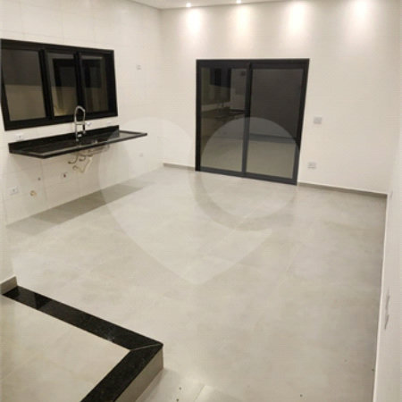 Sobrado à venda com 3 suítes em Jardim dos Pinheiros, Atibaia, SP