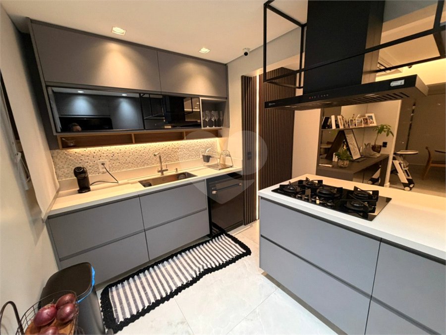 Apartamento à venda com 3 quartos, sendo 1 suíte,  em Granja Julieta, São Paulo, SP