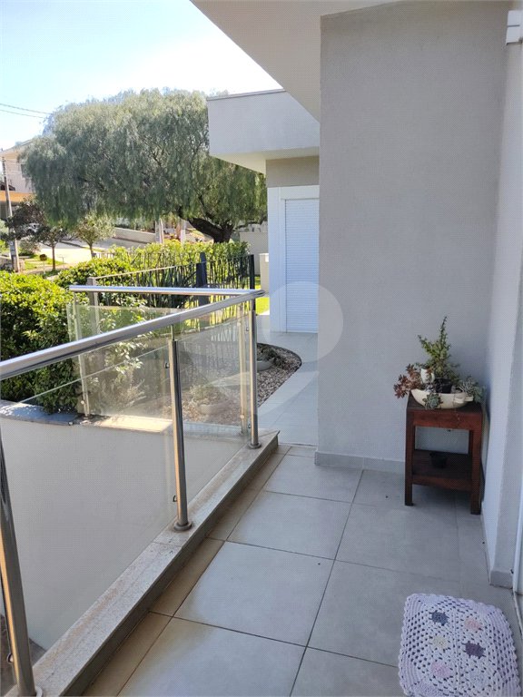 Casa à venda com 3 suítes no condomínio Reserva dos Vinhedos, Louveira - SP