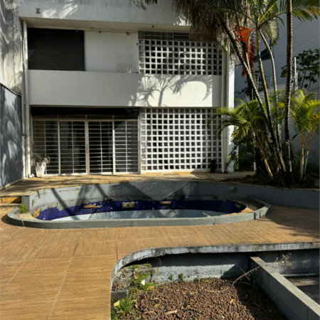 Casa à venda ou para alugar com 4 quartos, sendo 2 suítes,  em Vila Andrade, São Paulo, SP