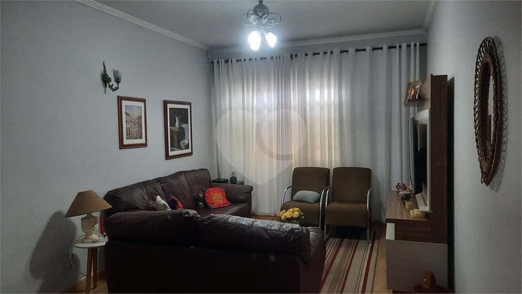 Casa à venda com 4 quartos, sendo 1 suíte,  em Vila Rosália, Guarulhos, SP