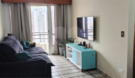 Apartamento à venda com 3 quartos, sendo 1 suíte,  em Campo Grande, São Paulo, SP