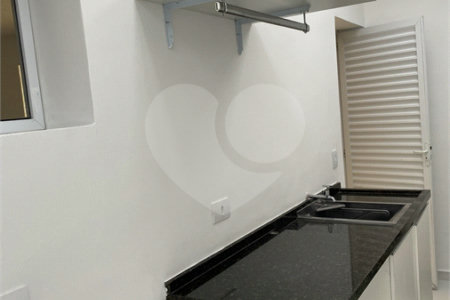 Casa à venda com 3 quartos, sendo 1 suíte, no condomínio Ana Carolina, São Paulo - SP