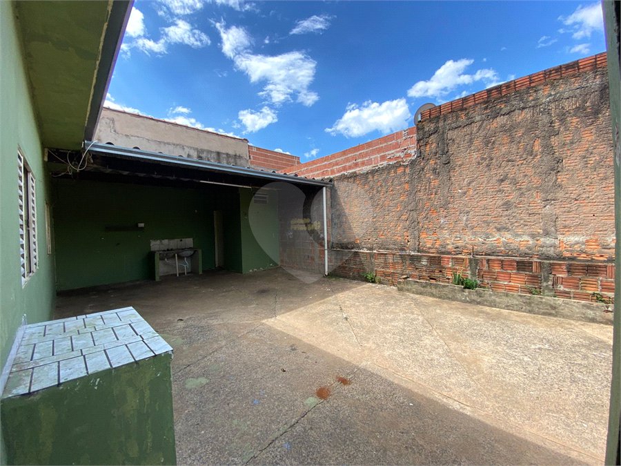 Casa à venda com 2 quartos em Loteamento Municipal São Carlos 3, São Carlos, SP