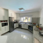 Casa à venda com 4 suítes em Serra da Cantareira, Mairiporã, SP