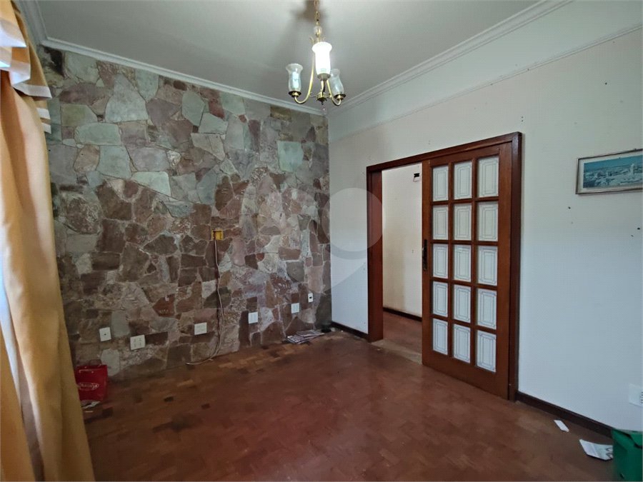 Casa à venda com 3 quartos, sendo 1 suíte,  no Centro, Itapetininga, SP
