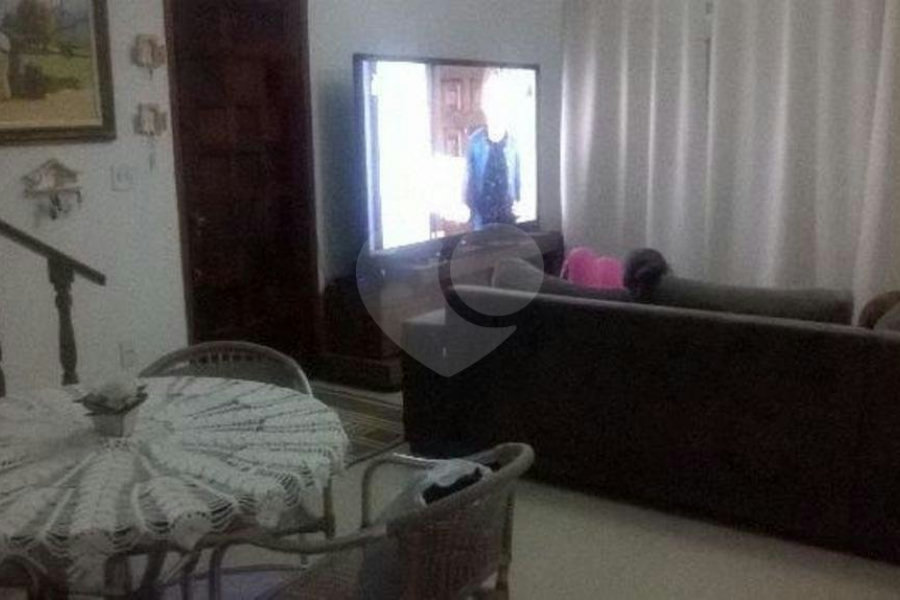 Sobrado à venda com 3 quartos, sendo 1 suíte, em Limão, São Paulo, SP