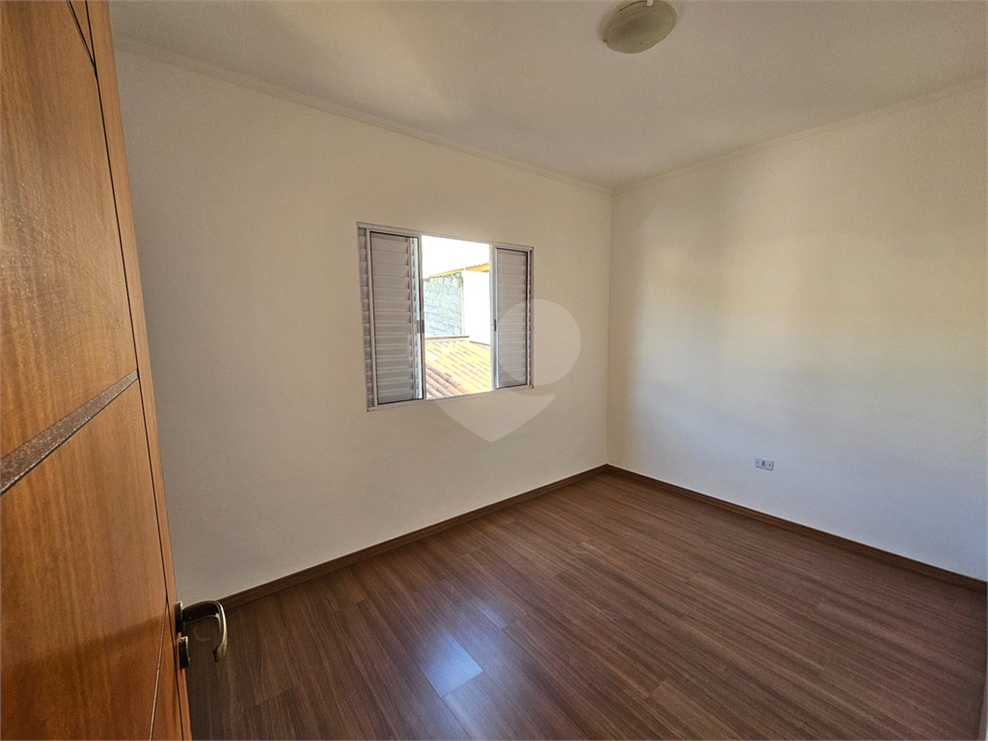 Casa à venda com 3 quartos, sendo 1 suíte, em Jardim Maristela, Atibaia, SP