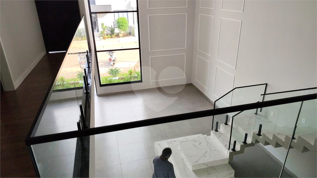 Casa à venda com 4 quartos, sendo 3 suítes,  no condomínio Residencial Golden Ville, Itapetininga - SP