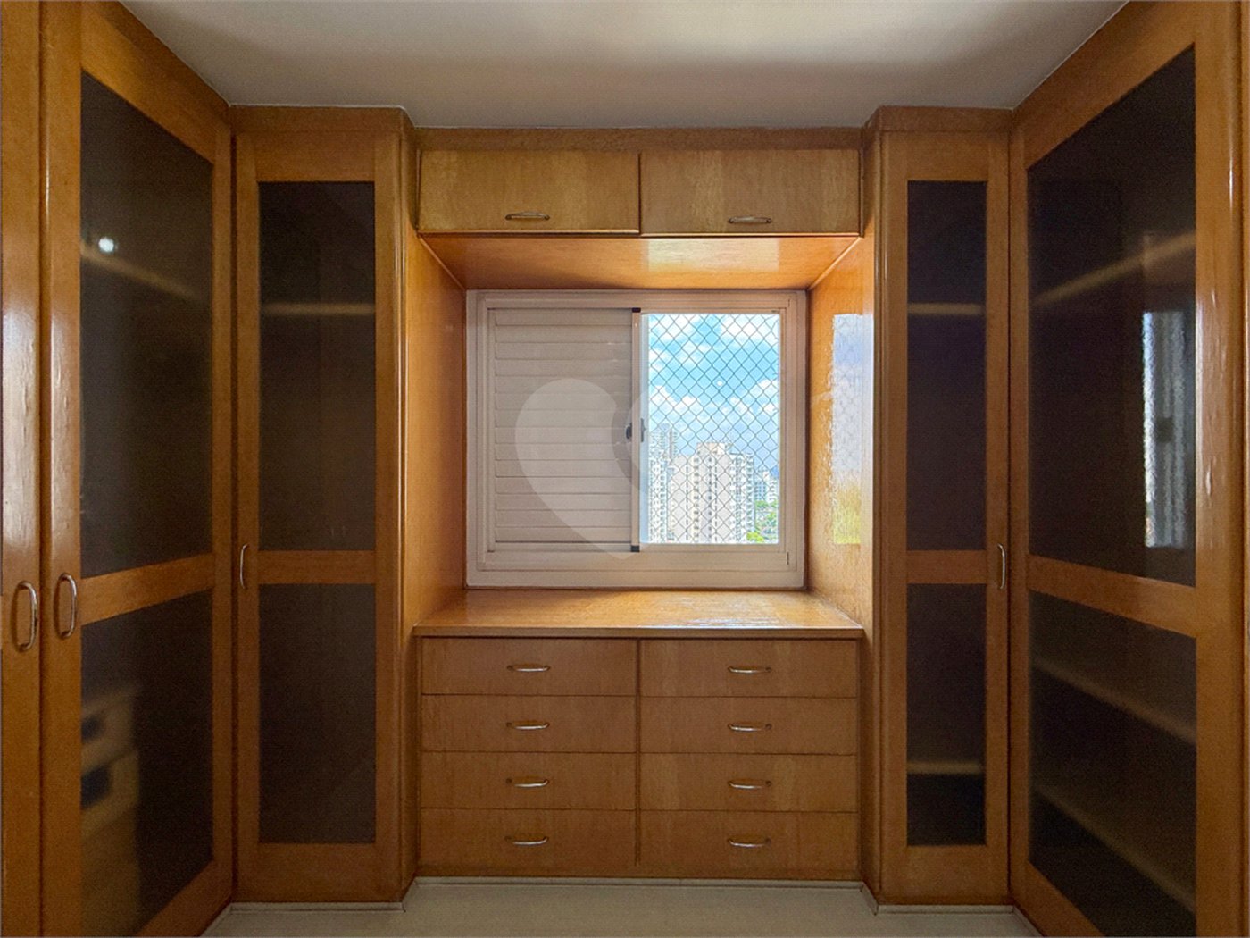 Apartamento à venda com 2 quartos, sendo 1 suíte, em Jardim Marajoara, São Paulo, SP