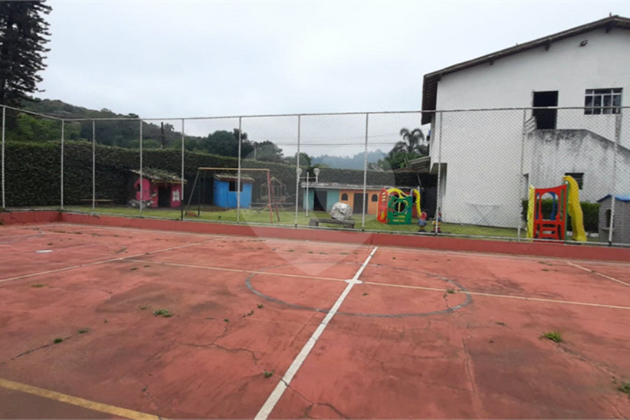 Casa Térrea à venda com 5 quartos, sendo 3 suítes, em Serra da Cantareira, Mairiporã, SP