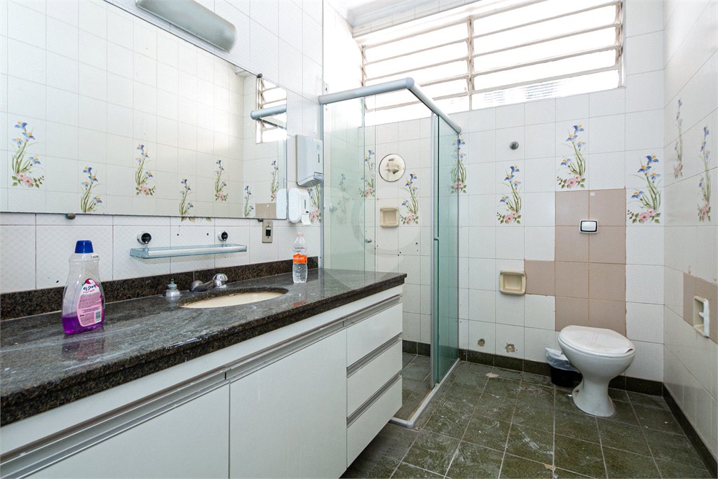 Casa Térrea à venda com 4 quartos, sendo 1 suíte,  em Brooklin Velho, São Paulo, SP