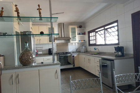 Casa à venda com 3 suítes em Parque Monte Alegre, Taboão da Serra, SP