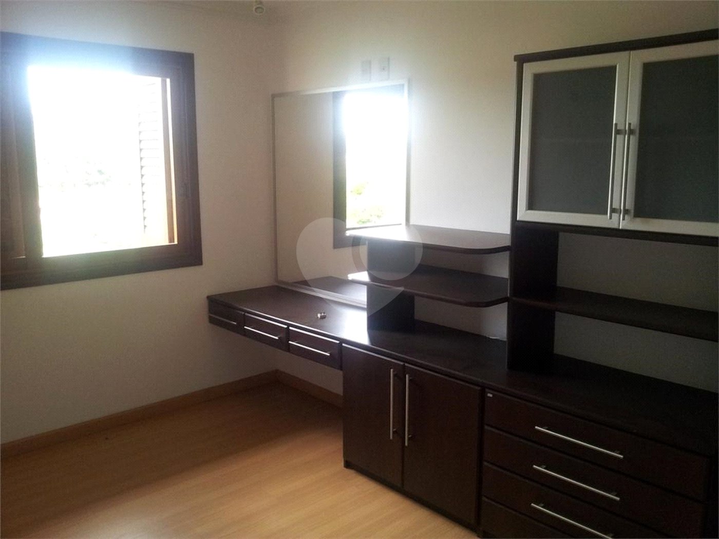 Casa à venda com 3 quartos, sendo 1 suíte, no condomínio Vinhas da Vista Alegre - Lado Café, Vinhedo - SP