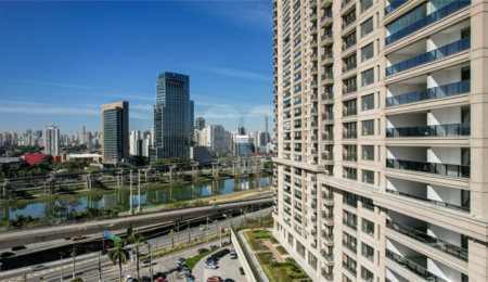 Apartamento à venda com 4 suítes em Real Parque, São Paulo, SP