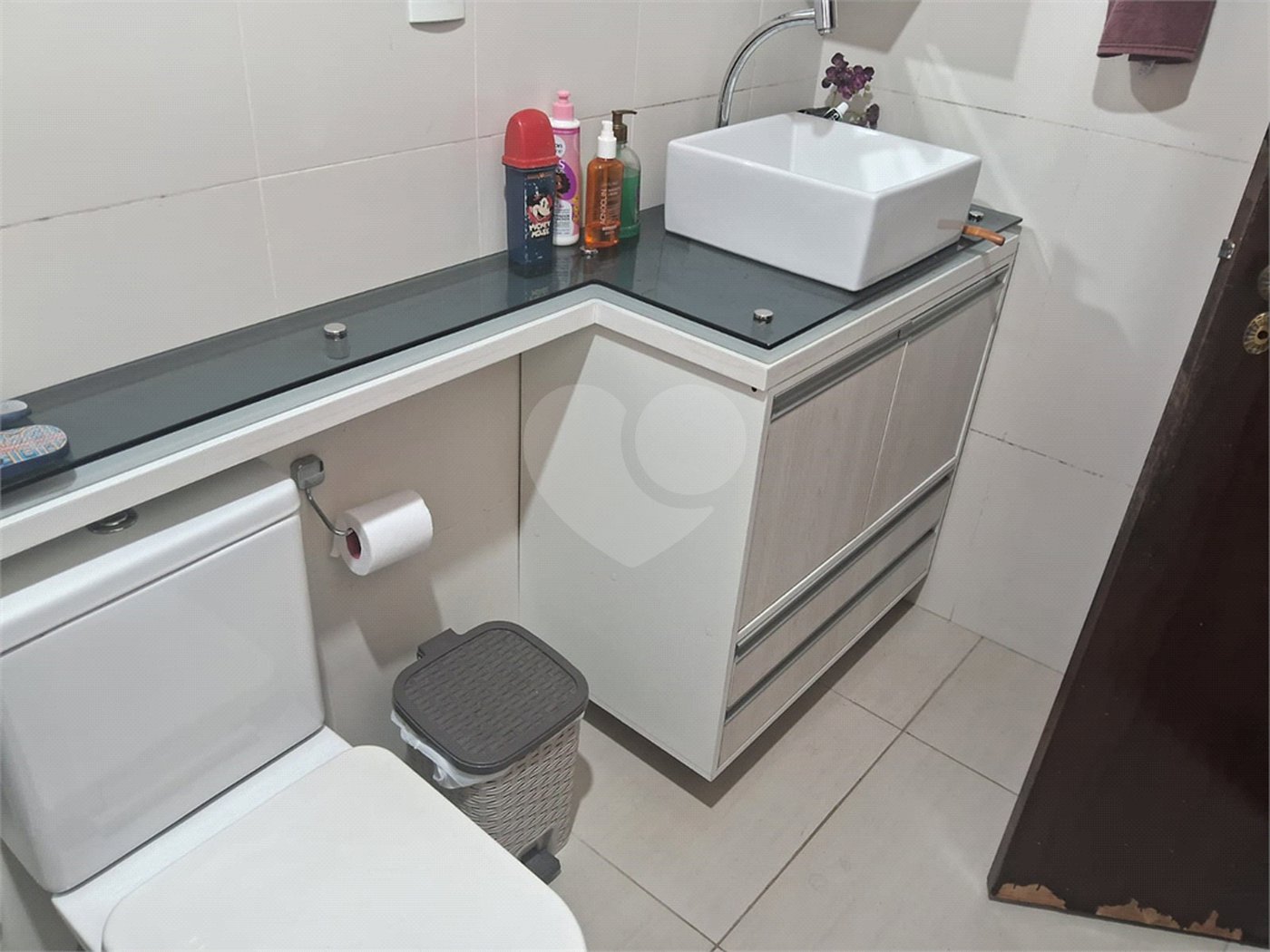 Casa à venda com 3 quartos, sendo 2 suítes, em Jardim Míriam, Suzano, SP
