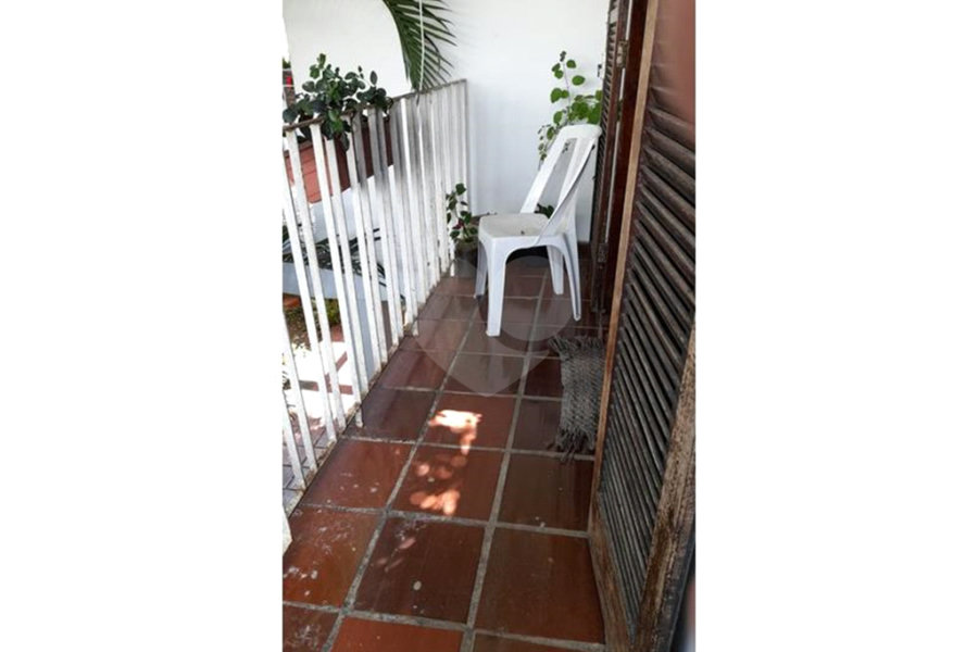 Casa à venda ou para alugar com 5 quartos, sendo 1 suíte, em Vila Romero, São Paulo, SP