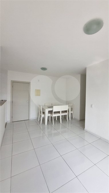 Apartamento para alugar com 2 quartos, sendo 1 suíte,  em Vila Mogilar, Mogi das Cruzes, SP