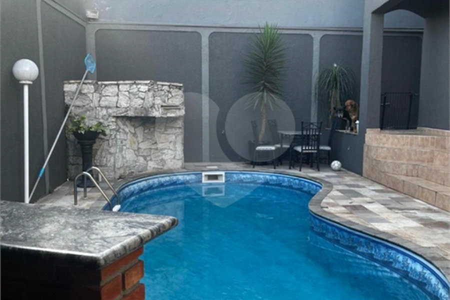 Sobrado à venda com 4 quartos, sendo 2 suítes, em Tremembé, São Paulo, SP