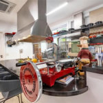 Casa à venda com 4 suítes no condomínio Ville D´asolo, São Paulo - SP
