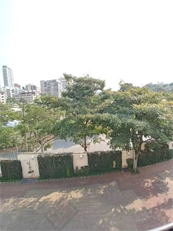 Casa à venda com 3 suítes no condomínio Solares Vila Europa, São Paulo - SP