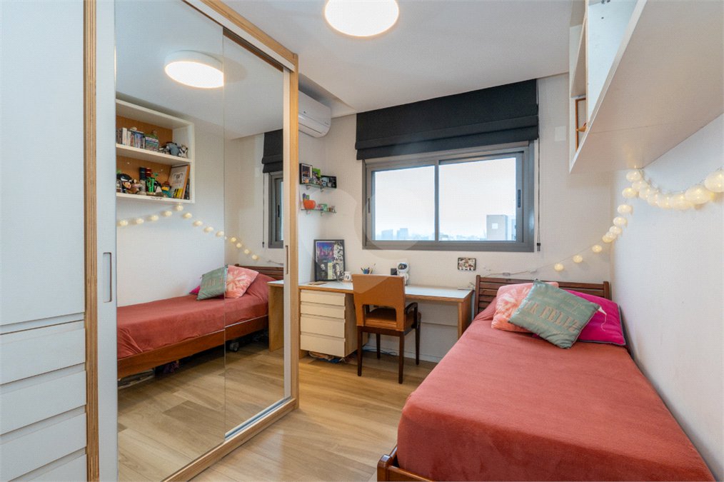 Apartamento à venda com 3 suítes em Campo Belo, São Paulo, SP