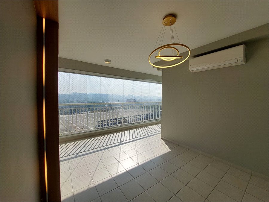 Apartamento à venda com 3 quartos, sendo 1 suíte, em Vila Leopoldina, São Paulo, SP