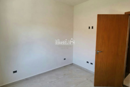 Casa à venda ou para alugar com 2 suítes no condomínio Serra Verde, Atibaia - SP
