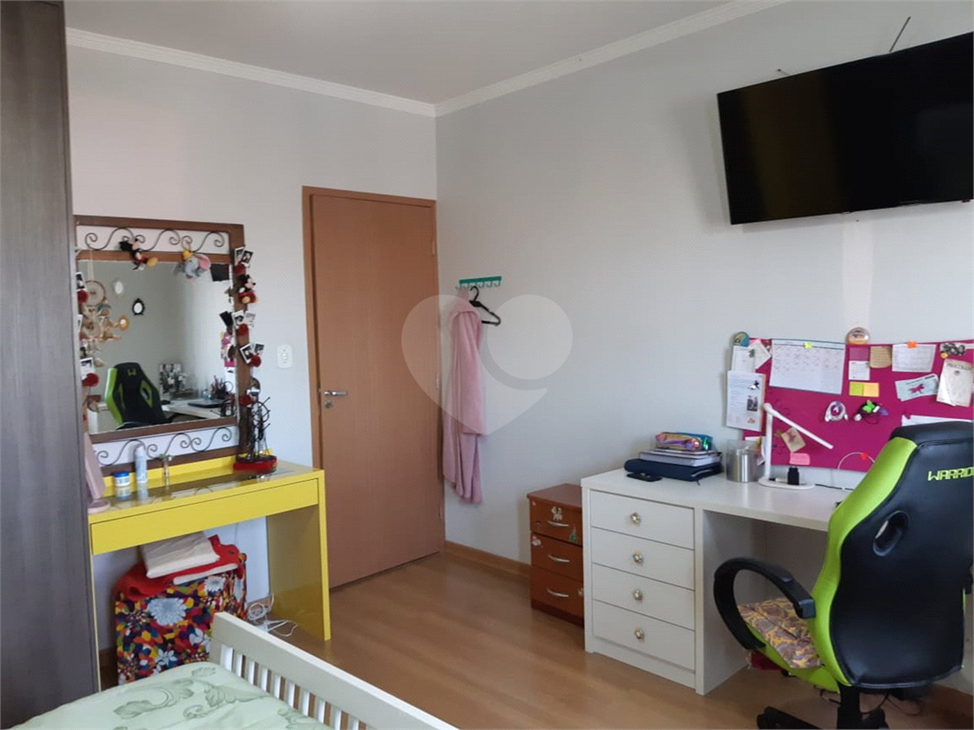 Sobrado à venda com 3 quartos, sendo 1 suíte, em Vila Romero, São Paulo, SP