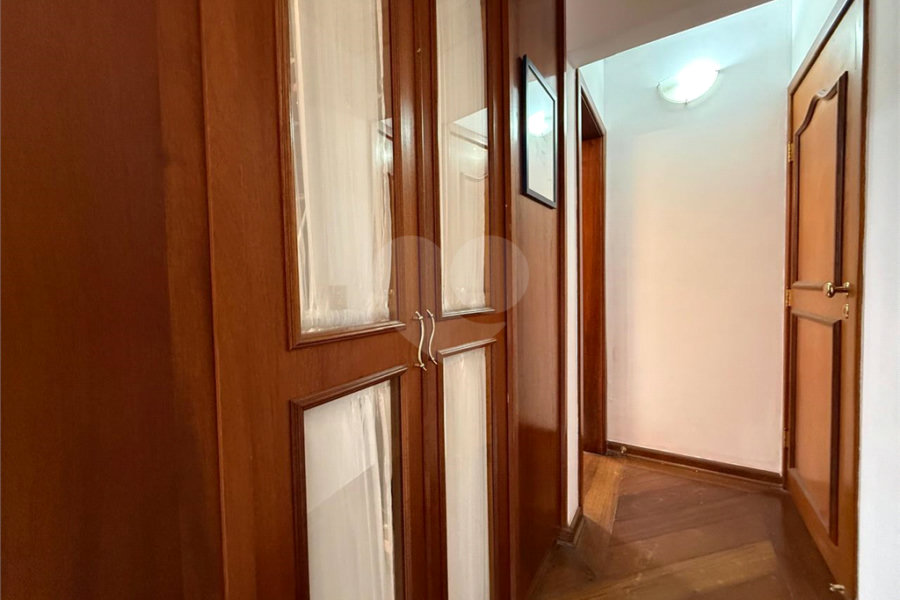 Casa à venda ou para alugar com 3 quartos, sendo 1 suíte, no condomínio Da Serra, São Paulo - SP