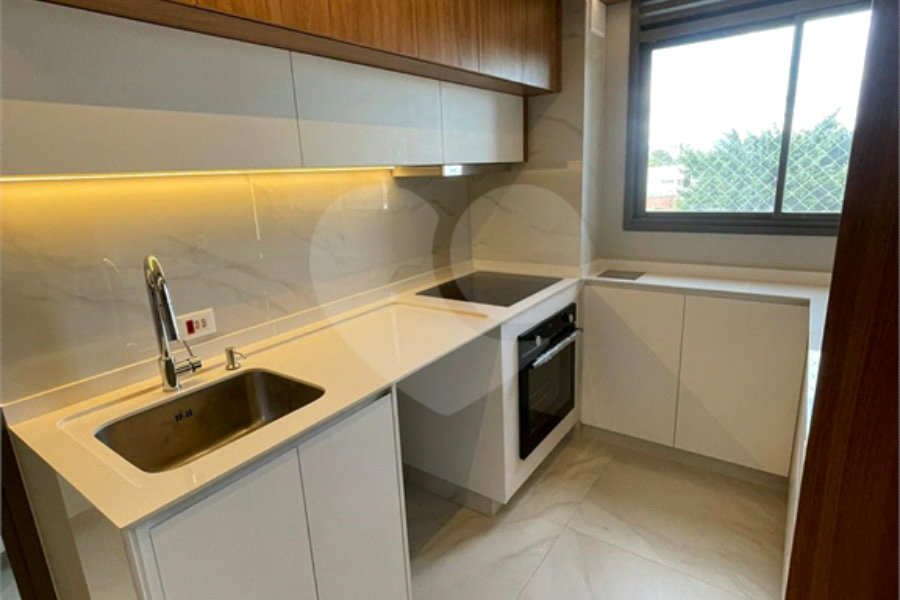 Apartamento à venda ou para alugar com 3 quartos, sendo 1 suíte, em Barra Funda, São Paulo, SP