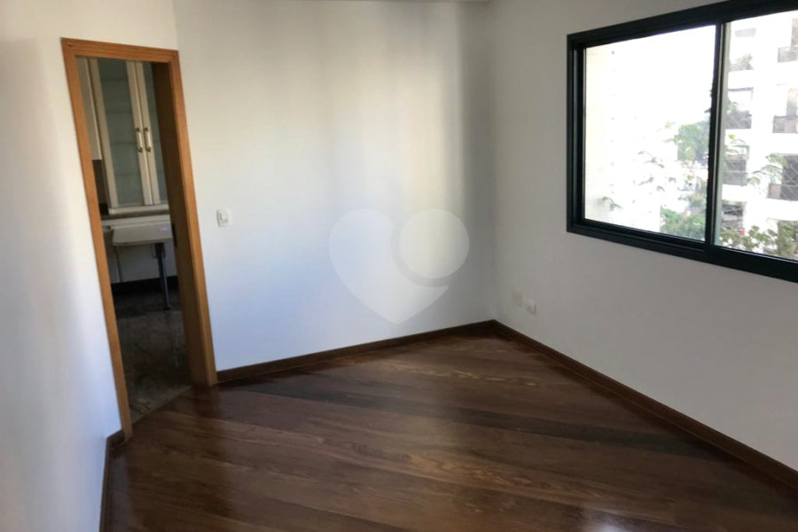 Apartamento à venda com 3 quartos, sendo 1 suíte,  em Santana, São Paulo, SP