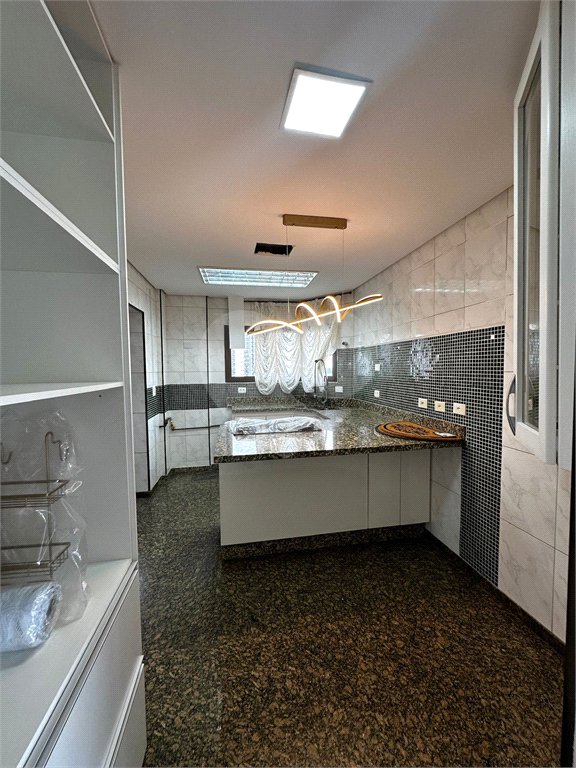 Apartamento à venda com 4 quartos, sendo 1 suíte, em Anchieta, São Bernardo do Campo, SP