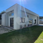 Casa para alugar com 3 quartos, sendo 1 suíte, no condomínio Chácaras Brasil, Atibaia - SP