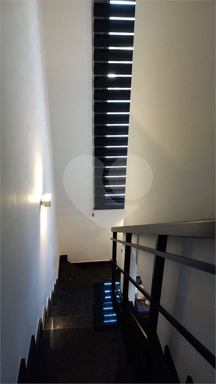 Casa à venda com 3 suítes no condomínio Residencial Marchant Buarque, Atibaia - SP