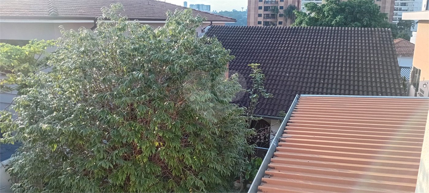 Casa à venda com 4 quartos, sendo 2 suítes,  em Vila Sônia, São Paulo, SP