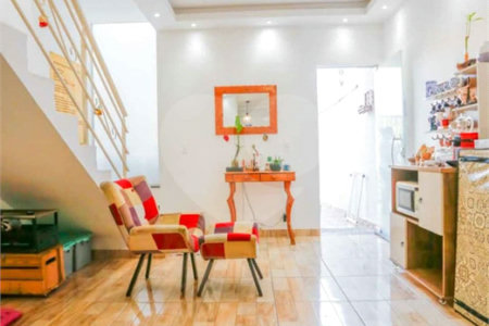 Casa de Vila à venda com 2 suítes em Jardim Simus, Sorocaba, SP