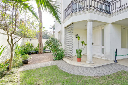 Casa à venda com 4 suítes no condomínio Solar Andaluz, São Paulo - SP