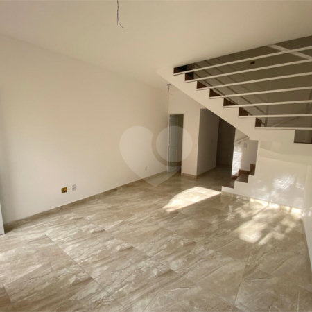 Casa à venda com 2 suítes em Vila Amélia, Poá, SP