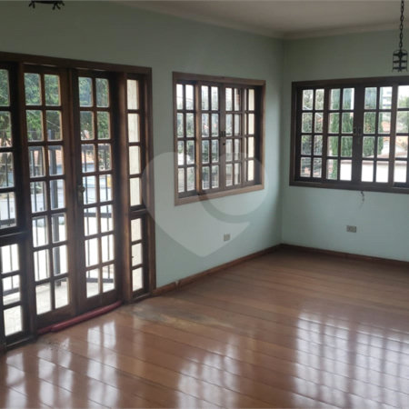 Sobrado à venda ou para alugar com 4 quartos, sendo 2 suítes, em Vila Congonhas, São Paulo, SP