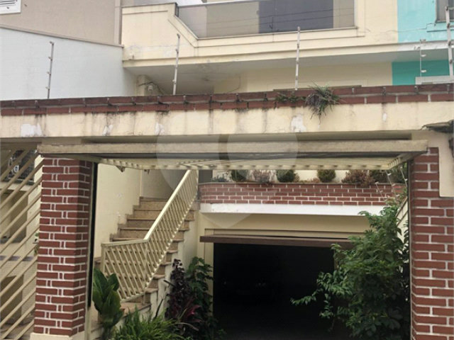 Sobrado à venda com 4 quartos, sendo 1 suíte,  em Santana, São Paulo, SP