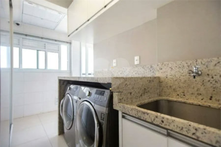 Apartamento à venda com 4 suítes em Santa Teresinha, São Paulo, SP